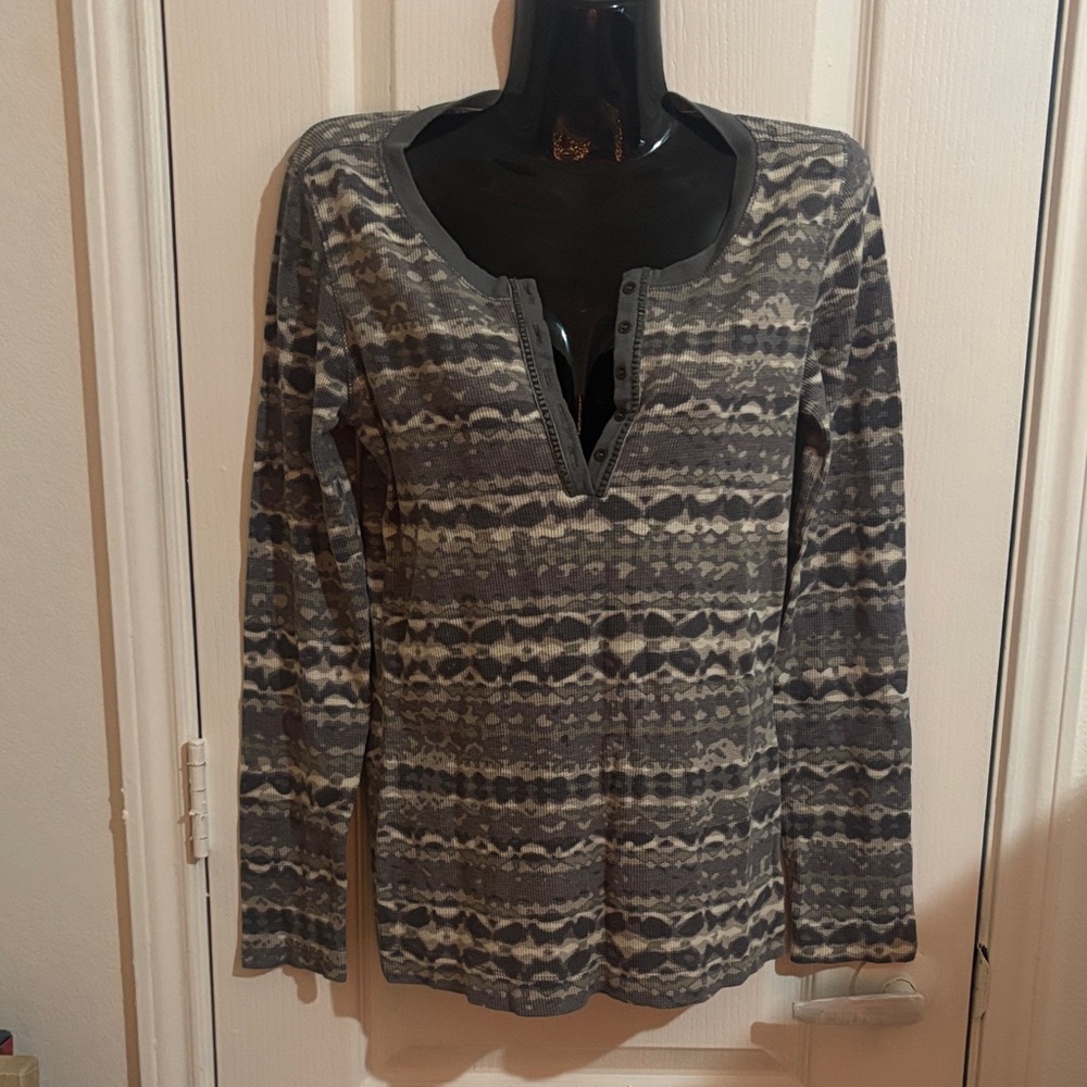 Eddie Bauer Gray Patterned Long Sleeve Top